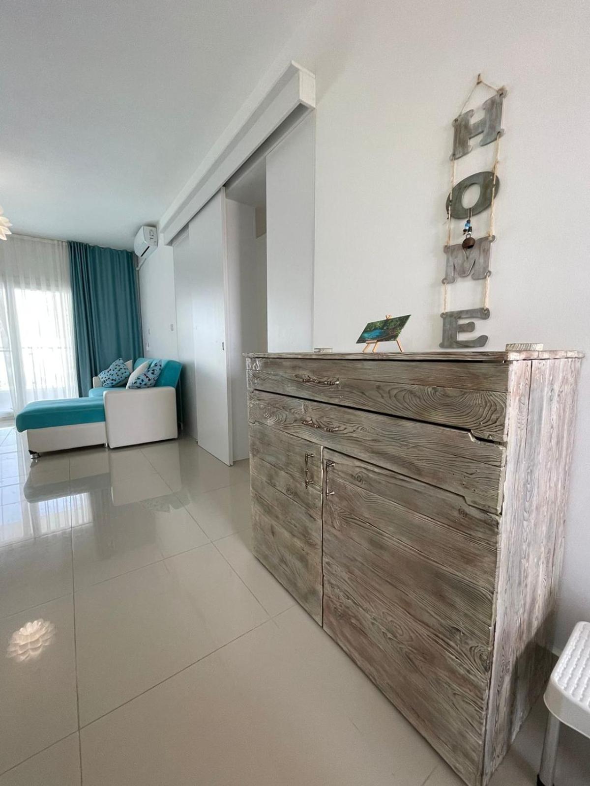 Blue Apartment In 5* Ceasar Resort Trikomo Екстер'єр фото