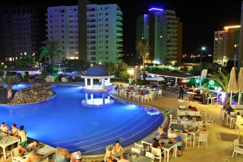 Blue Apartment In 5* Ceasar Resort Trikomo Екстер'єр фото